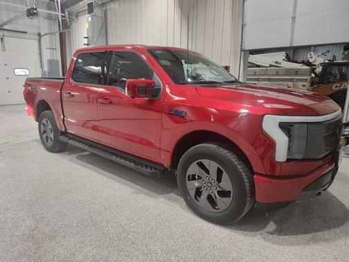 2025 Ford F-150 Lightning LARIAT