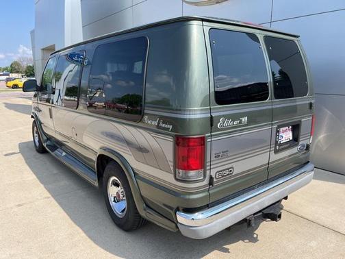 2002 Ford E150 Cargo