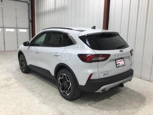 2026 Ford Escape Platinum