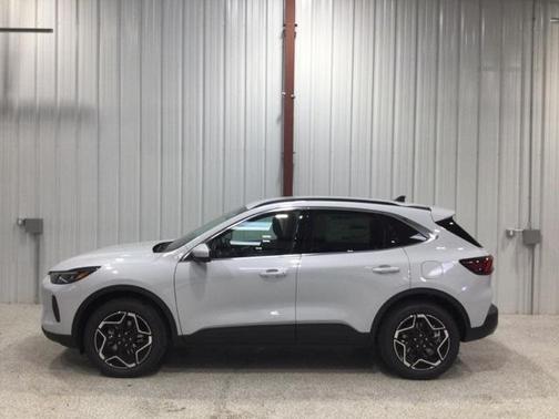 2026 Ford Escape Platinum