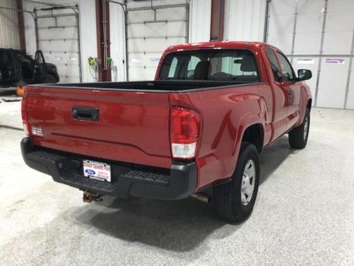 2017 Toyota Tacoma SR