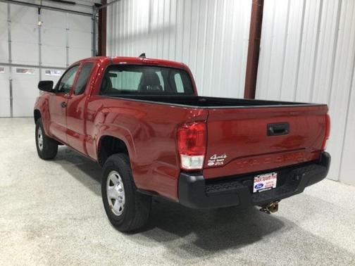 2017 Toyota Tacoma SR