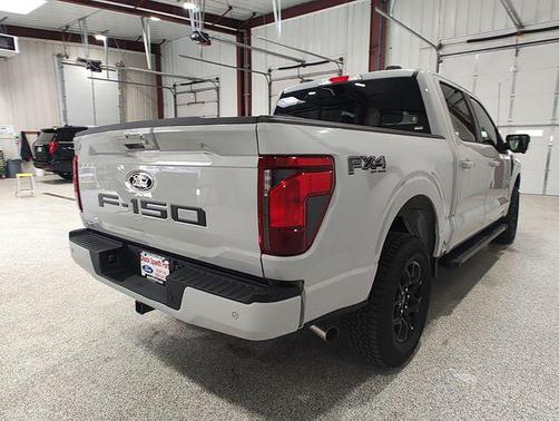 Avalanche 2026 Ford F-150 XLT