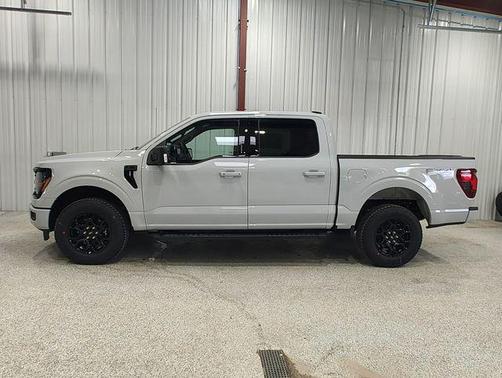 Avalanche 2026 Ford F-150 XLT