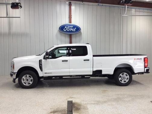 2025 Ford F-350 XLT
