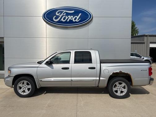 2009 Dodge Dakota Laramie Crew Cab