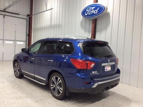 2018 Nissan Pathfinder Platinum