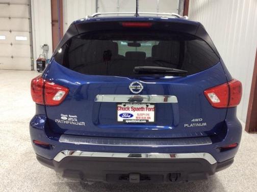 2018 Nissan Pathfinder Platinum