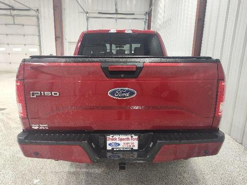 Red 2016 Ford F-150 XLT