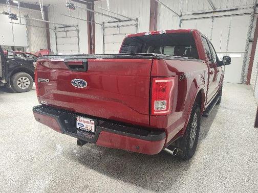 Red 2016 Ford F-150 XLT
