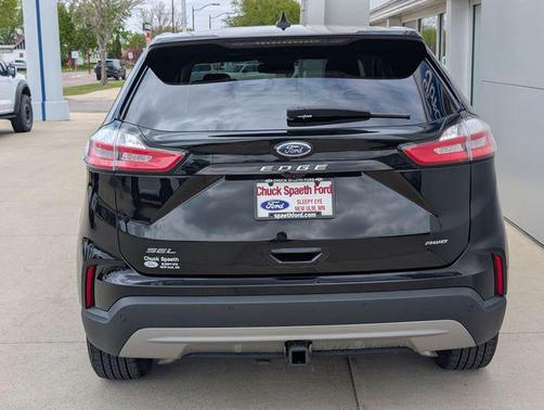 Agate Black Metallic 2024 Ford Edge SEL