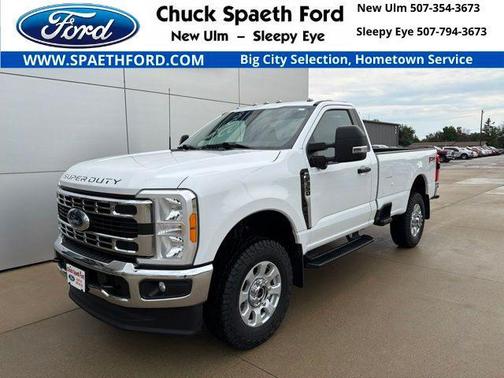 Oxford White 2023 Ford F-350 XLT