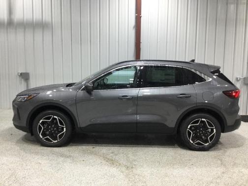 2026 Ford Escape Platinum