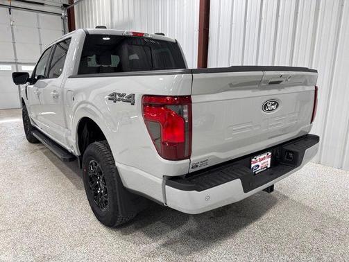 Avalanche 2026 Ford F-150 XLT