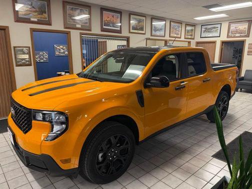 Orange Fury Metallic Tri-Coat 2026 Ford Maverick XLT