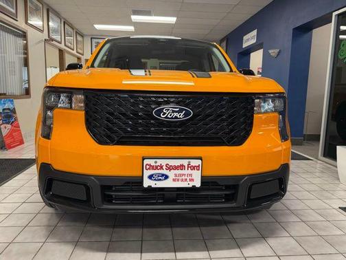 Orange Fury Metallic Tri-Coat 2026 Ford Maverick XLT