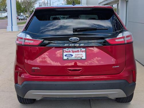 Rapid Red Metallic Tinted Clearcoat 2024 Ford Edge SEL
