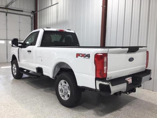2026 Ford F-350 XLT