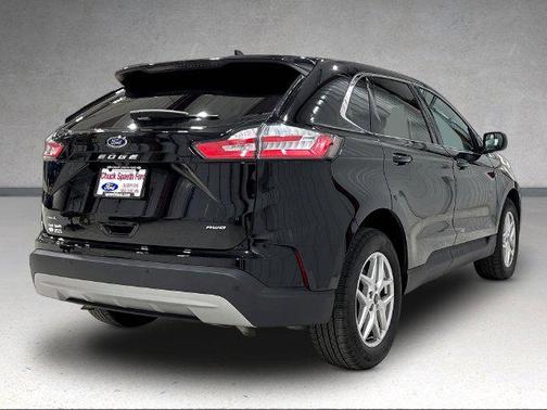 Agate Black Metallic 2024 Ford Edge SEL
