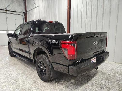 Agate Black Metallic 2026 Ford F-150 XLT