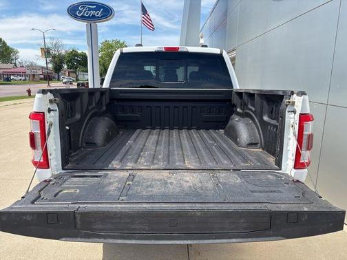 Oxford White 2023 Ford F-150 Lariat