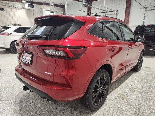 2026 Ford Escape ST-Line Elite