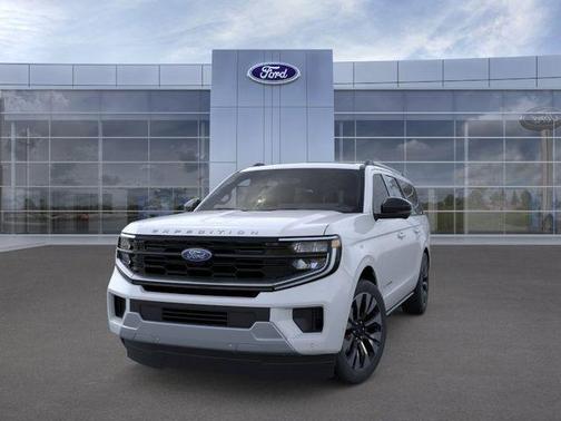 Space Silver Metallic 2026 Ford Expedition Max Platinum