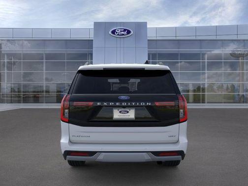 Space Silver Metallic 2026 Ford Expedition Max Platinum