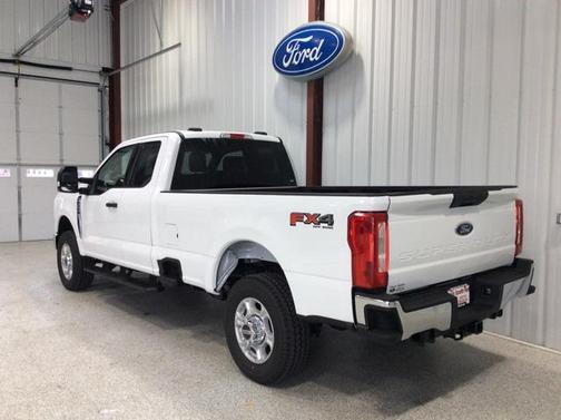 2025 Ford F-350 XLT