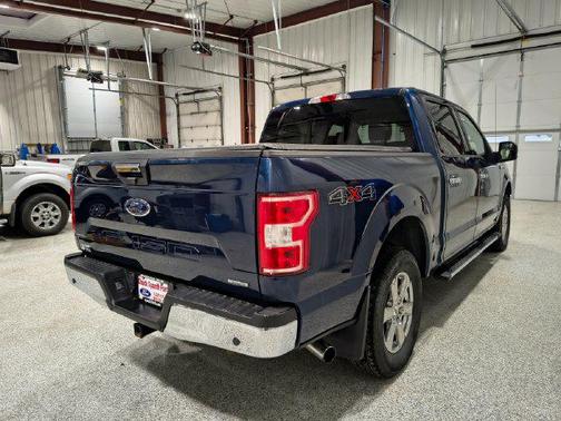 Blue 2019 Ford F-150 XLT