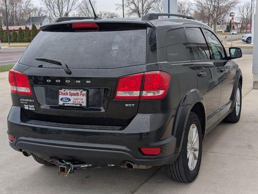 Brilliant Black Crystal Pearlcoat 2013 Dodge Journey SXT
