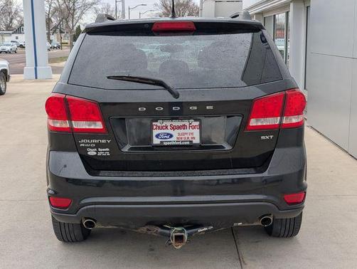 Brilliant Black Crystal Pearlcoat 2013 Dodge Journey SXT