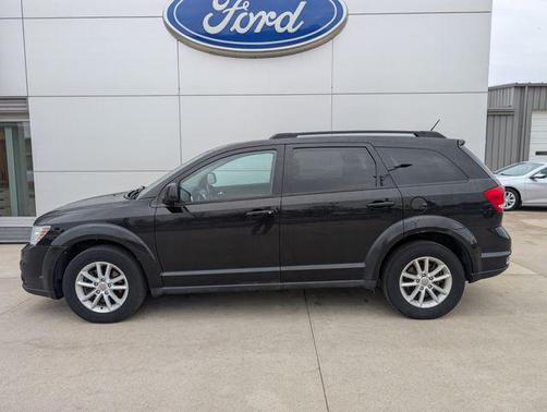Brilliant Black Crystal Pearlcoat 2013 Dodge Journey SXT