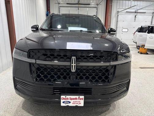 Starlight Gray Premium Colorant 2025 Lincoln Navigator Black Label