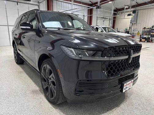 Starlight Gray Premium Colorant 2025 Lincoln Navigator Black Label