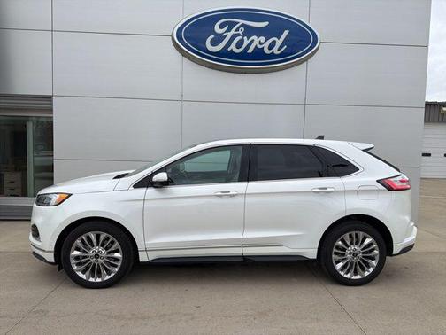 Star White Metallic Tri-Coat 2024 Ford Edge Titanium
