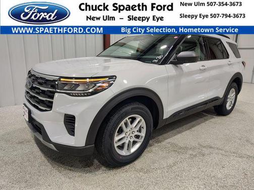Space White Metallic 2026 Ford Explorer Active