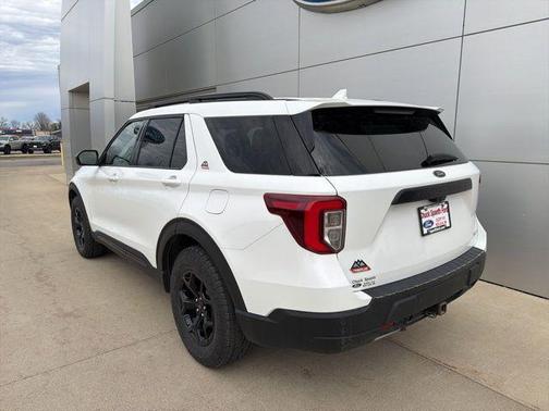 Star White Metallic Tri-Coat 2022 Ford Explorer Timberline