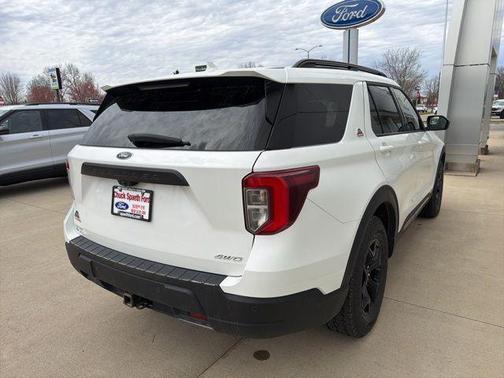 Star White Metallic Tri-Coat 2022 Ford Explorer Timberline