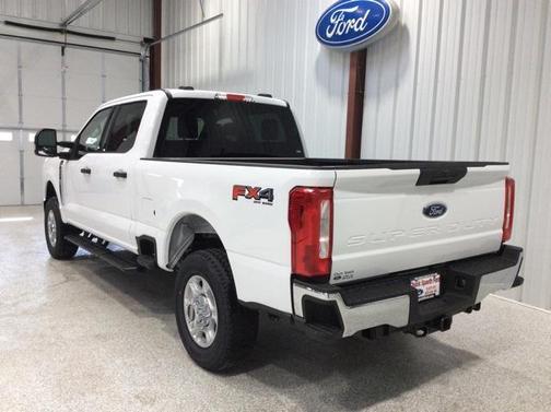 2025 Ford F-350 XLT