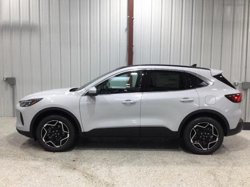 2026 Ford Escape Platinum