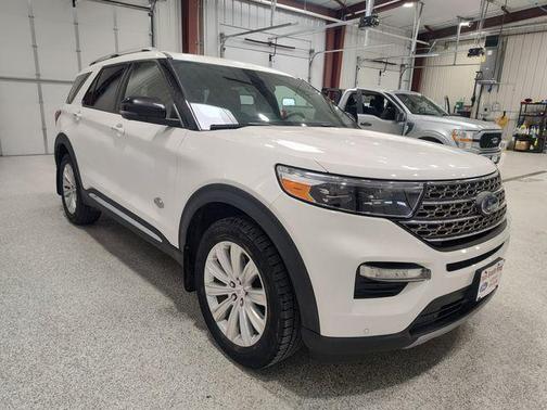 Star White Metallic Tri-Coat 2022 Ford Explorer King Ranch