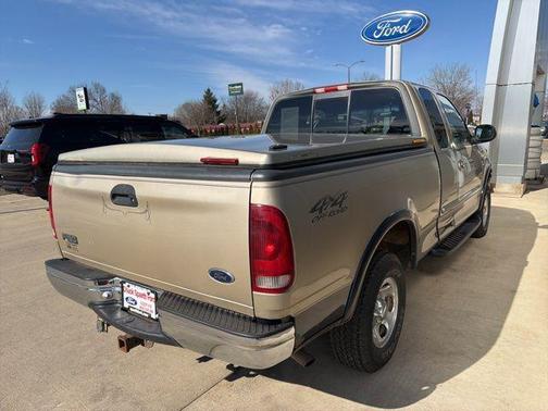 1999 Ford F-150 XLT