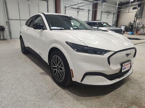 Star White Metallic Tri-Coat 2026 Ford Mustang Mach-E Premium