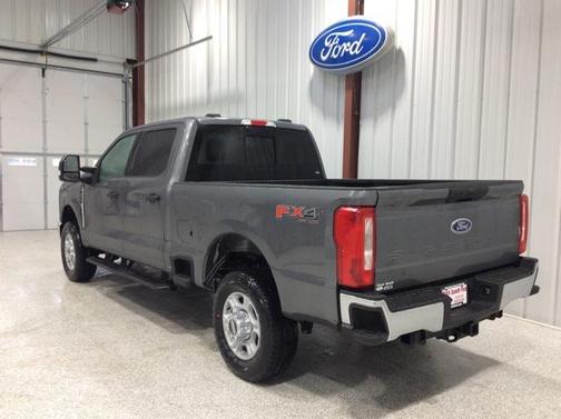 2025 Ford F-350 XLT