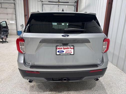Iconic Silver Metallic 2023 Ford Explorer XLT