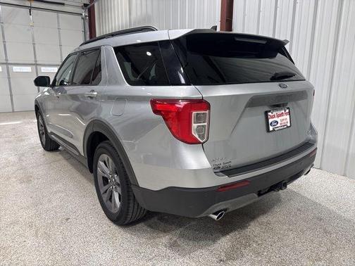 Iconic Silver Metallic 2023 Ford Explorer XLT