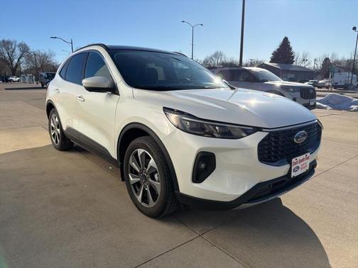 2025 Ford Escape Platinum
