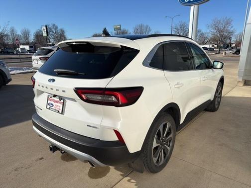 2025 Ford Escape Platinum