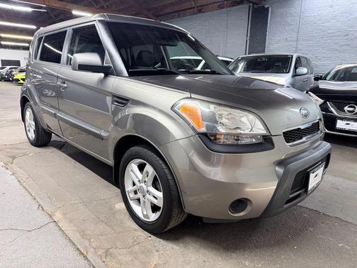 2011 Kia Soul +